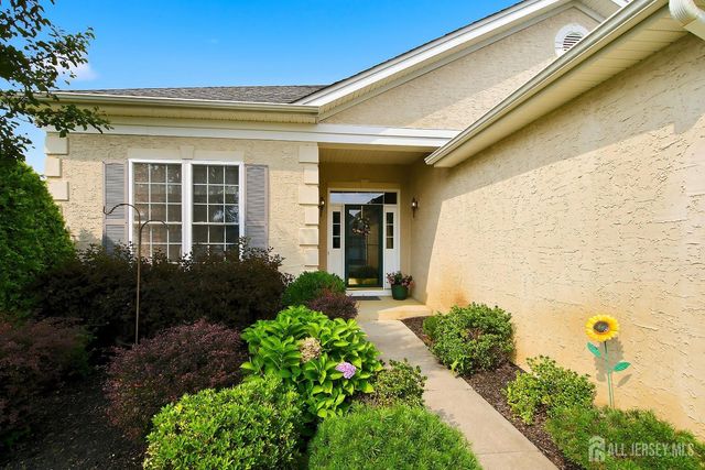 84 Kings Mill Road, Monroe, NJ 08831