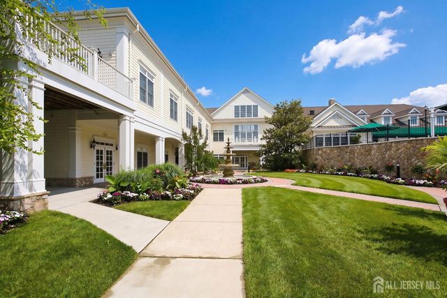 84 Kings Mill Road, Monroe, NJ 08831