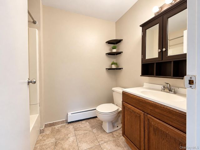 326 Concord Lane, Middletown, NY 10940