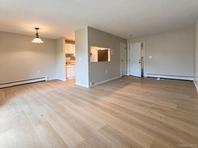 326 Concord Lane, Middletown, NY 10940