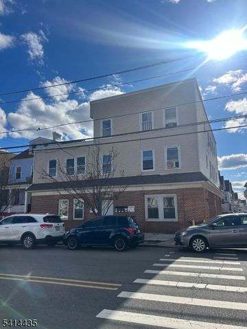 410 1St Ave 4, Elizabeth City, NJ 07206