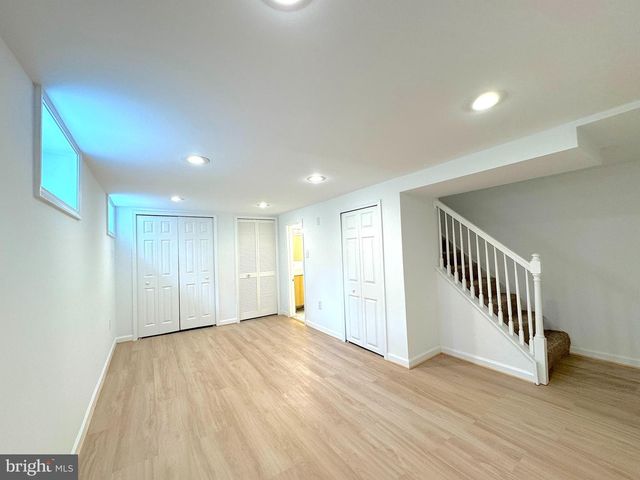5700 FENWICK DR, Alexandria, VA 22303