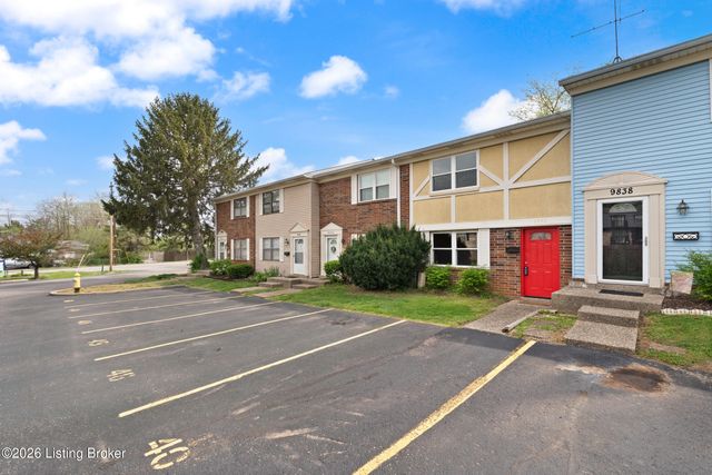 9840 Oakshire Dr, Jeffersontown, KY 40299