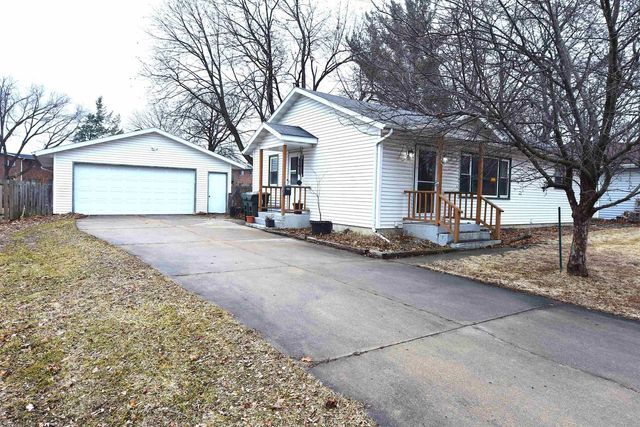 636 N Bird Street, Sun Prairie, WI 53590