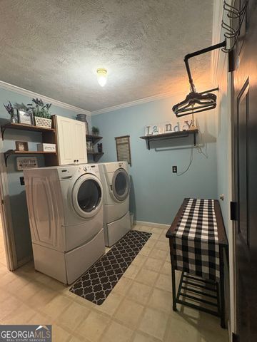 3940 Hardee Drive NW, Kennesaw, GA 30152