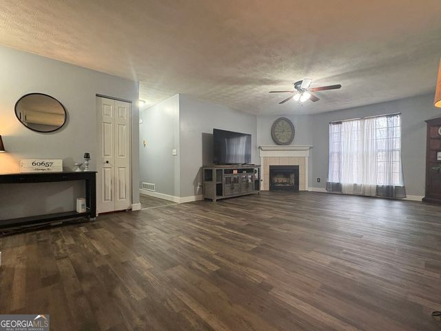 3940 Hardee Drive NW, Kennesaw, GA 30152