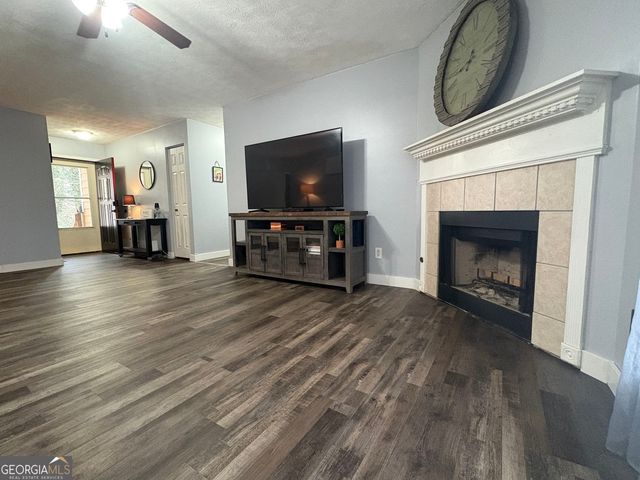 3940 Hardee Drive NW, Kennesaw, GA 30152