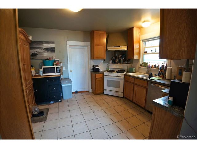 1555 N Monroe Ave, Loveland, CO 80538