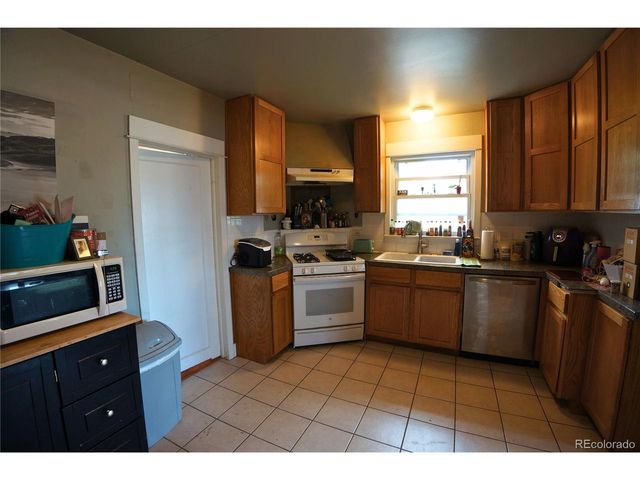 1555 N Monroe Ave, Loveland, CO 80538