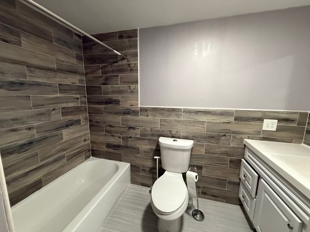 850 Dorchester Ave House, Boston, MA 02125