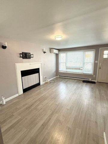 850 Dorchester Ave House, Boston, MA 02125