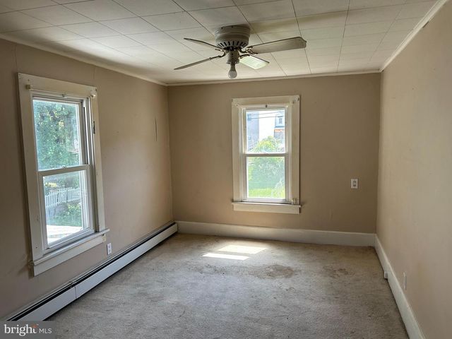 135-137 S 6TH ST, Shamokin, PA 17872
