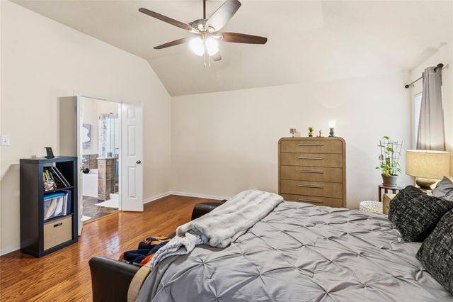 9911 King William Drive, La Porte, TX 77571