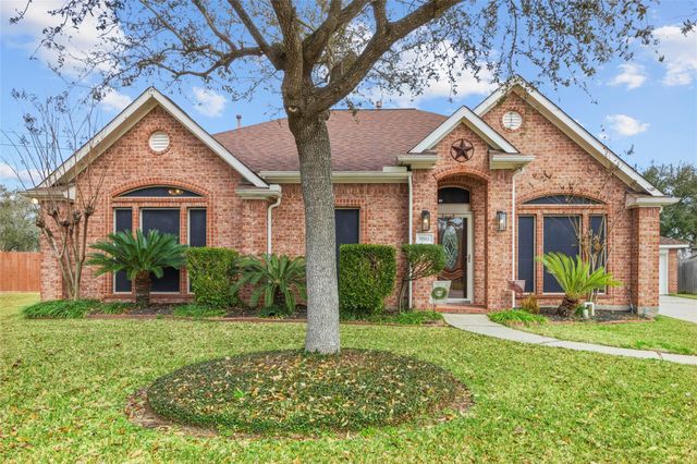 9911 King William Drive, La Porte, TX 77571