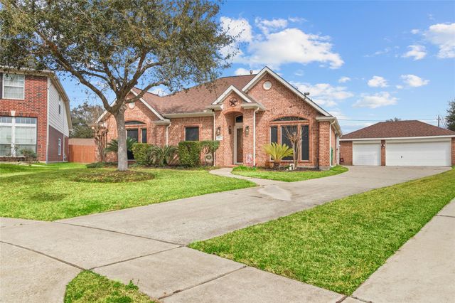 9911 King William Drive, La Porte, TX 77571