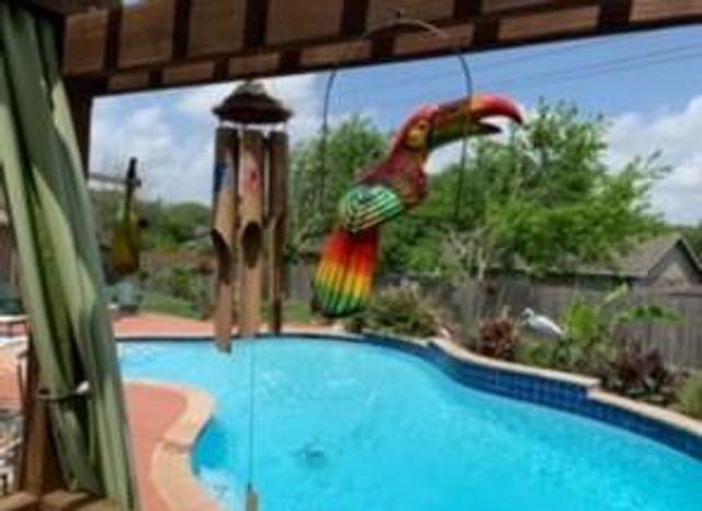 9911 King William Drive, La Porte, TX 77571