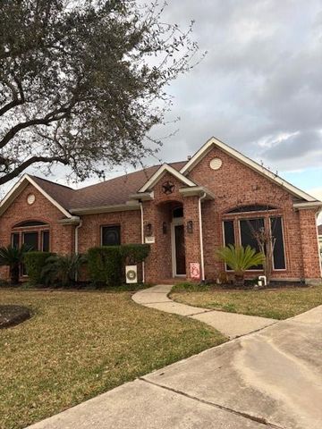 9911 King William Drive, La Porte, TX 77571