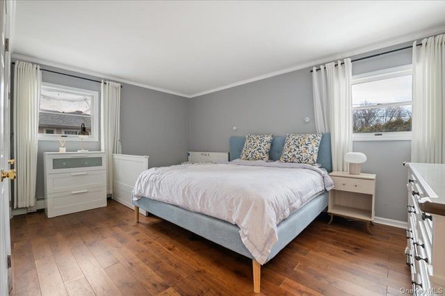 45 Pickwick Drive N, Syosset, NY 11791