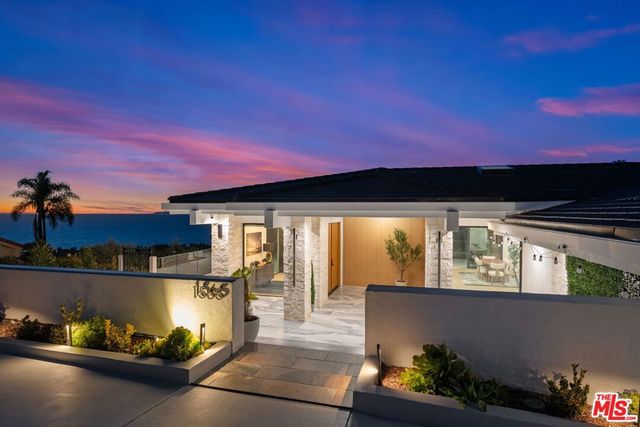 1565 Via Leon, Palos Verdes Estates, CA 90274