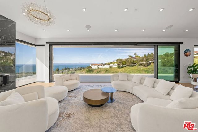 1565 Via Leon, Palos Verdes Estates, CA 90274