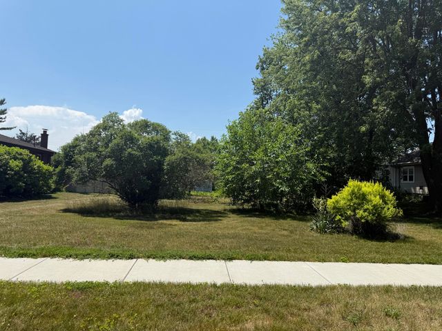 138 N Rensselaer Avenue, Griffith, IN 46319