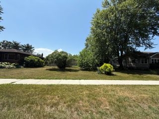 138 N Rensselaer Avenue, Griffith, IN 46319