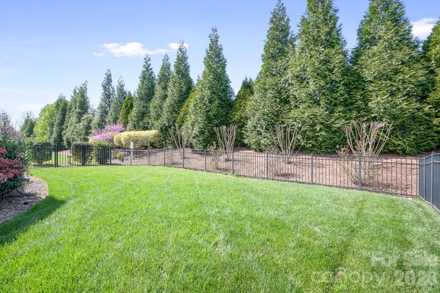 12705 Meetinghouse Drive, Cornelius, NC 28031