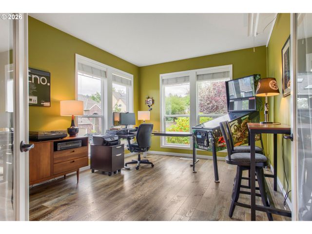 1645 Nw SLOCUM Way, Portland, OR 97229