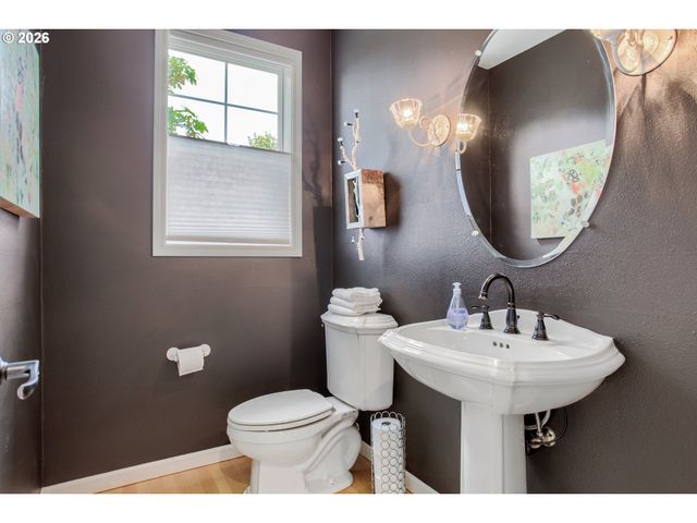 1645 Nw SLOCUM Way, Portland, OR 97229