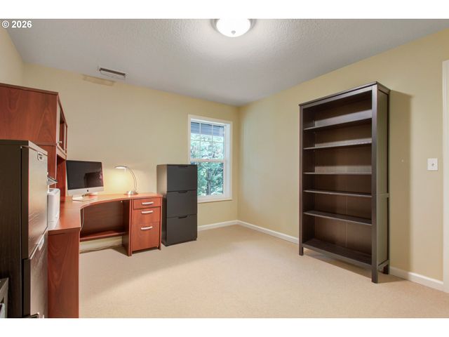 1645 Nw SLOCUM Way, Portland, OR 97229
