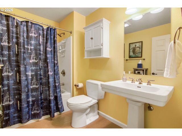 1645 Nw SLOCUM Way, Portland, OR 97229