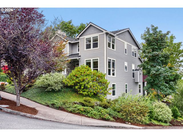 1645 Nw SLOCUM Way, Portland, OR 97229