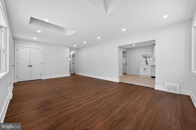 3525 ROCKVIEW DR, Bristol, PA 19007