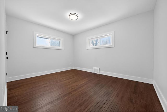 3525 ROCKVIEW DR, Bristol, PA 19007