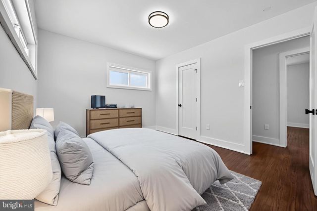 3525 ROCKVIEW DR, Bristol, PA 19007