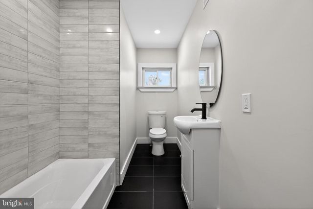 3525 ROCKVIEW DR, Bristol, PA 19007