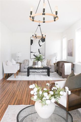 6721 Scanlan Avenue, St Louis, MO 63139