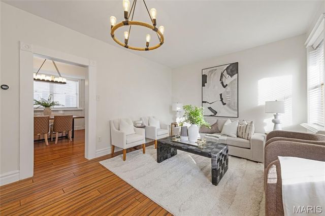 6721 Scanlan Avenue, St Louis, MO 63139