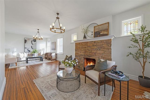 6721 Scanlan Avenue, St Louis, MO 63139