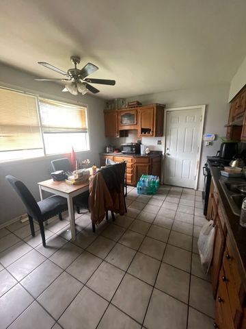 775 Greenbay Avenue, Calumet City, IL 60409