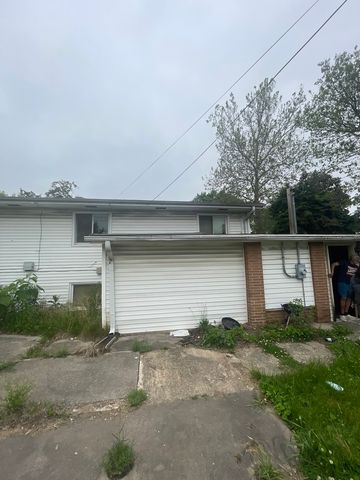 775 Greenbay Avenue, Calumet City, IL 60409