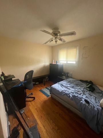 775 Greenbay Avenue, Calumet City, IL 60409