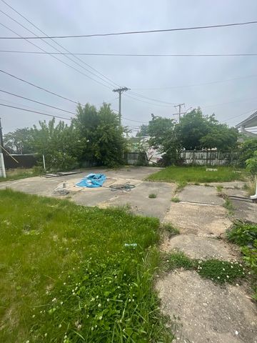 775 Greenbay Avenue, Calumet City, IL 60409