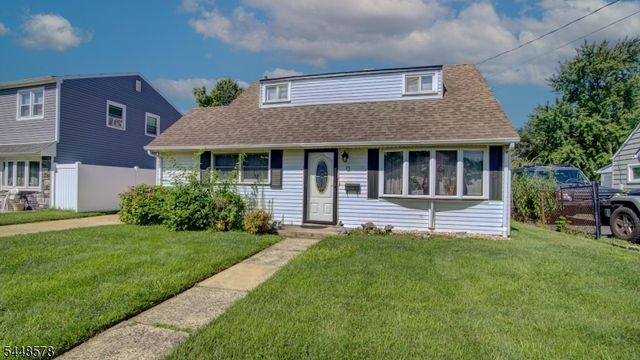 33 Patton Dr, Sayreville Boro, NJ 08872