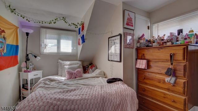 33 Patton Dr, Sayreville Boro, NJ 08872