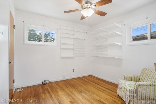 7218 Sterling, Center Line, MI 48015