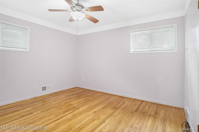 7218 Sterling, Center Line, MI 48015