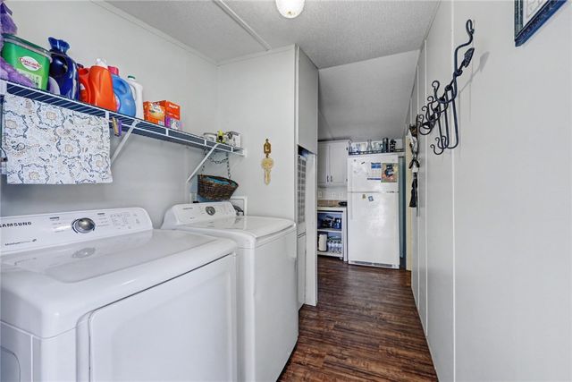 313 Rowe St, Rockport, TX 78382