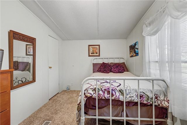 313 Rowe St, Rockport, TX 78382