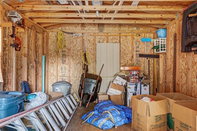 313 Rowe St, Rockport, TX 78382